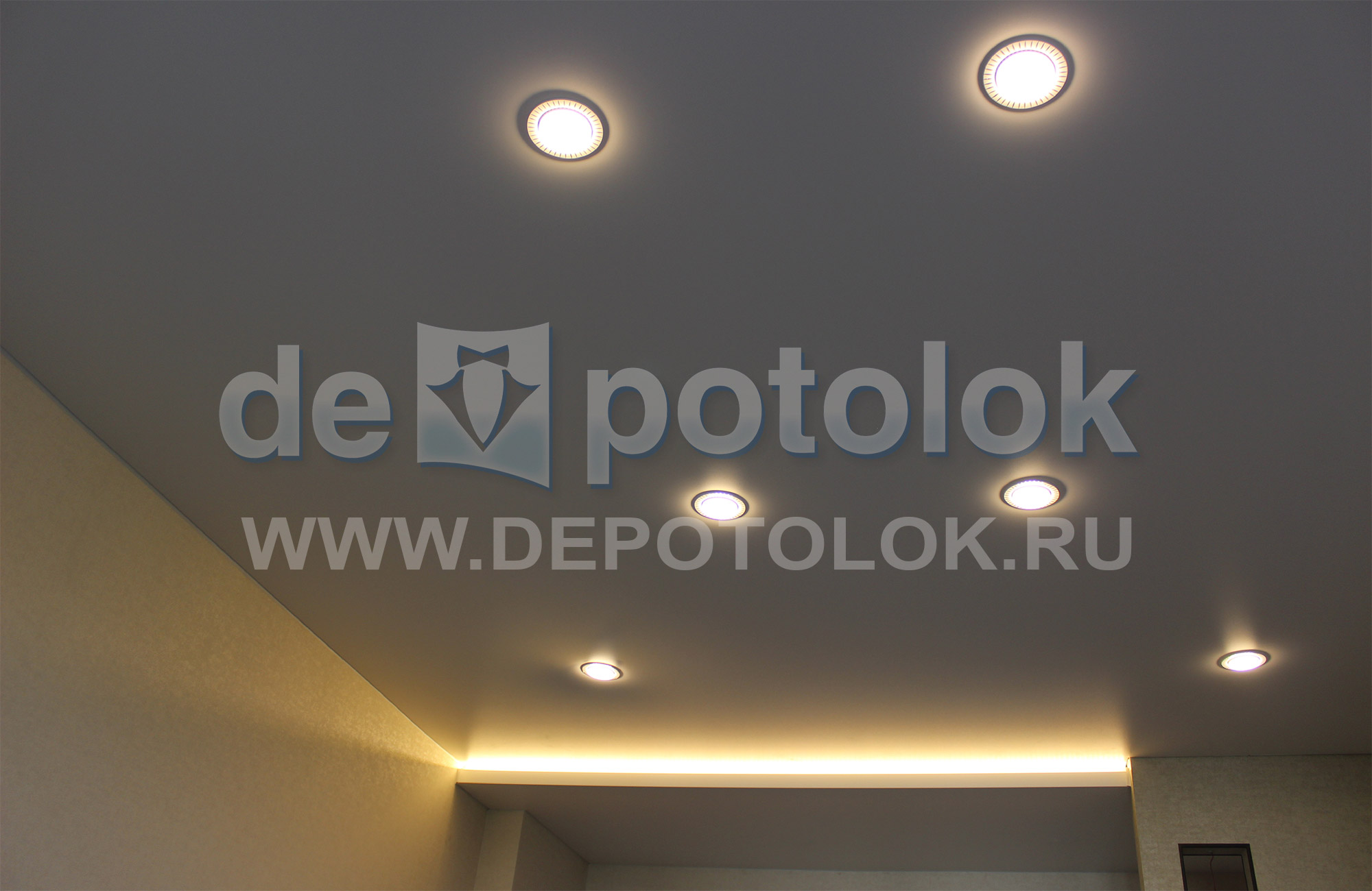Качественный матовый потолок с подсветкой