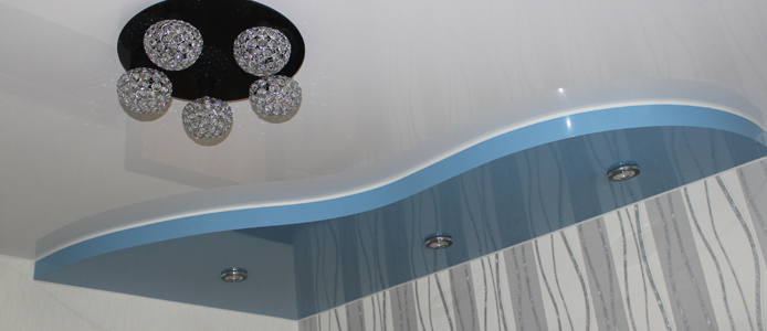 Двухуровневые натяжные потолки: формы, дизайн, варианты подсветки